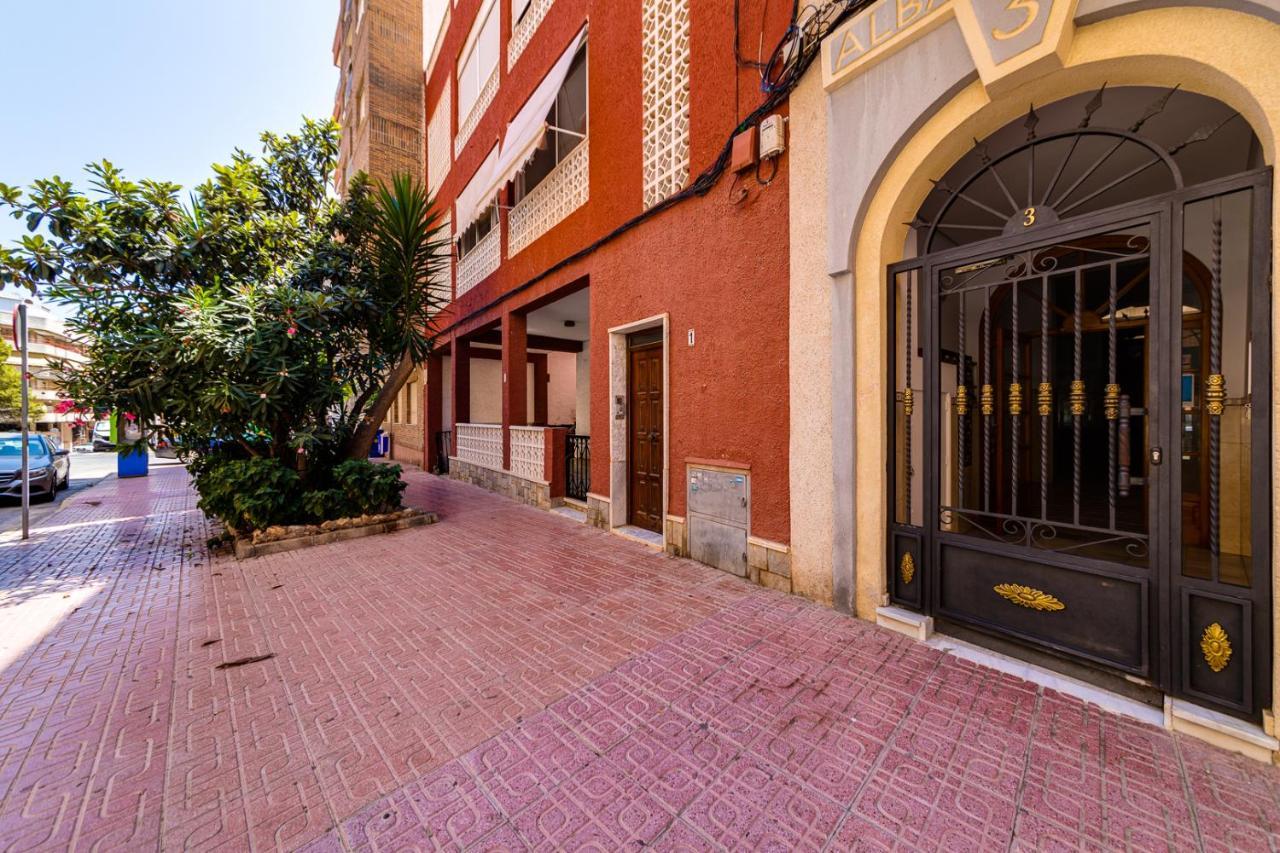 Apartment Studio Relax Торрев'єха Екстер'єр фото